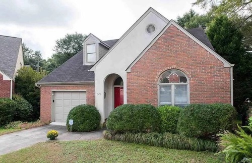 Crestline Heights House | Irondale Three Bedroom House with Parking