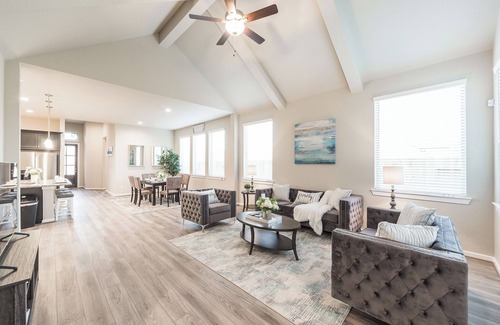 Sienna Plantation House | Ironwood Elegance: Luxurious Retreat in a Serene Mountain Paradise #41016