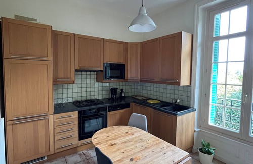 Chambretaud House | Isabelle's "train station" 3 minutes from the Puy du Fou PropertyName 106246771 1036 = House in the heart of town where everything can be done on foot