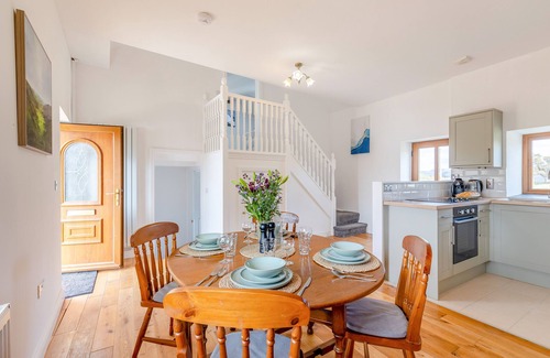 Tywyn House | Isaf Rhoslefain - Two Bedroom House, Sleeps 4