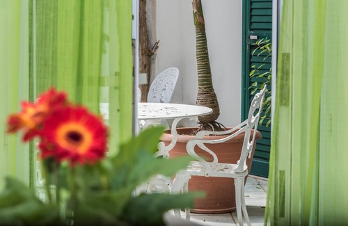 Ischia Porto Apartment | Ischia Dream Visions - Botero Two-Room Apartment
