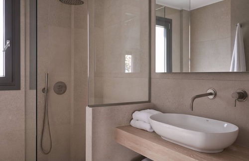 Gavrio House | Isida Hotel