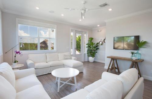 Islamorada House | Isla Key Acai - Waterfront Boutique Resort, Island Paradise, Prime Location