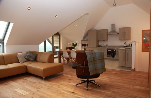 Forfar Cottage | Isla - Steading c/w Pool, Jacuzzi, Tennis and stunning views of the Cairngorms