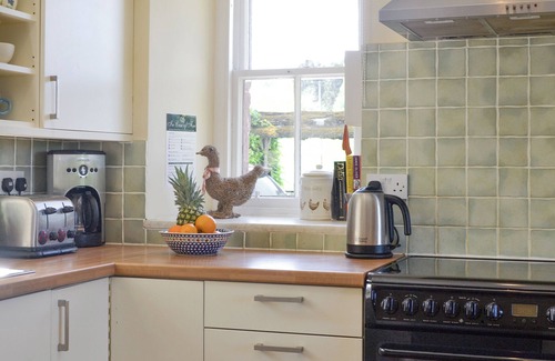 Kirriemuir Cottage | Islabank Farmhouse - SAAP