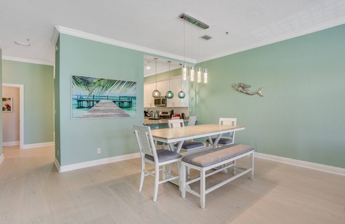Gulf Place House | Island Breeze at Gulf Place, large townhome, FREE golf cart with 7 night stay!