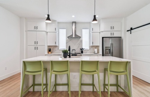 Coquina Key House | Island Charm meets Downtown Convenience