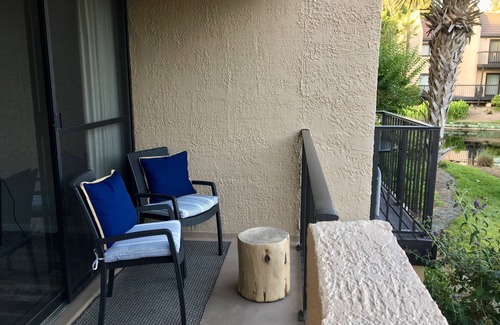 Folly Field Condo | Island Club BEACH GEM Just steps from ocean, amenities galore!