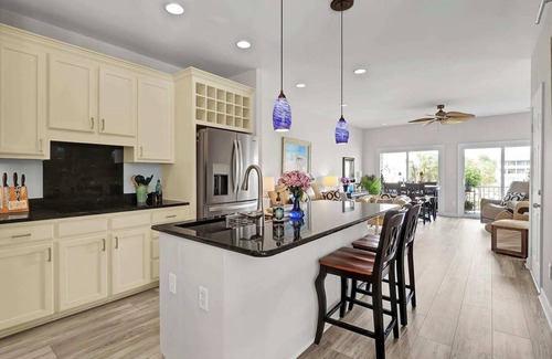North Carolina Coast House | Island Dreams, Pet Friendly at the CB Lake