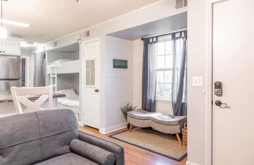 Carolina Beach Condo | Island Escape-3 Min to Beach/Boardwalk