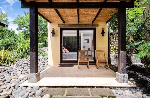 Hauula House | Island Escape - Pool, AC