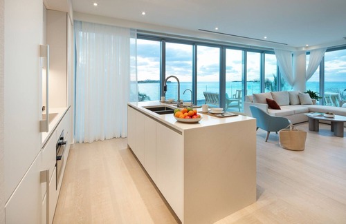 Nassau Villa | Island Escape: Spacious 2-bedroom villa in Nassau with WiFi, fitness room, AC