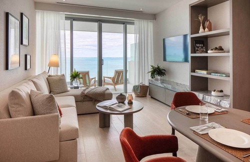Nassau Villa | Island Escape: Spacious 2-bedroom villa in Nassau with WiFi, fitness room, AC