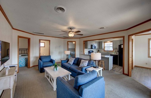 Buxton Cottage | Island Fantasea- Short Walk to Beach- Upper and Lower Level
