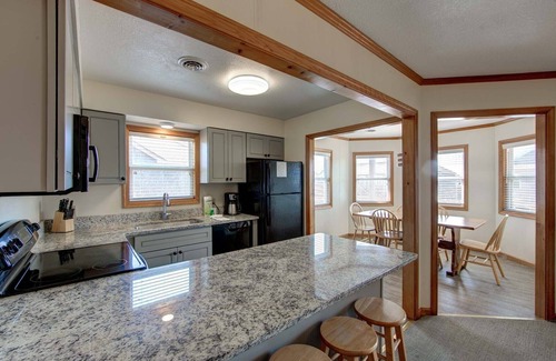 Buxton Cottage | Island Fantasea- Short Walk to Beach- Upper and Lower Level