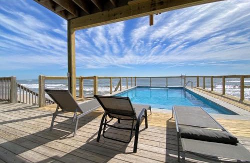 Dauphin Island House | Island Fever