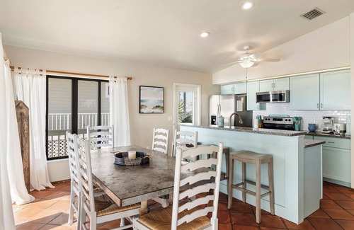 Placida House | Island Getaway, Gulf Front, Hammocks, Kayaks, 3/2, sleeps 6,thousands ft of deck