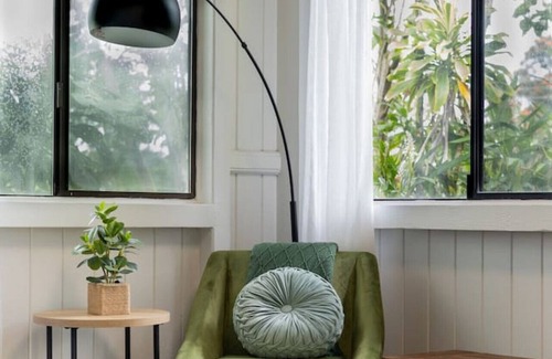 Hilo Cottage | Island Getaway, Walk to Downtown Hilo