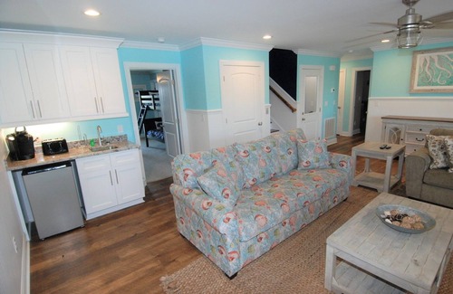 Sunset Beach House | Island Girls & Island Boys - Sunset Properties