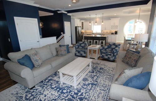 Sunset Beach House | Island Girls & Island Boys - Sunset Properties