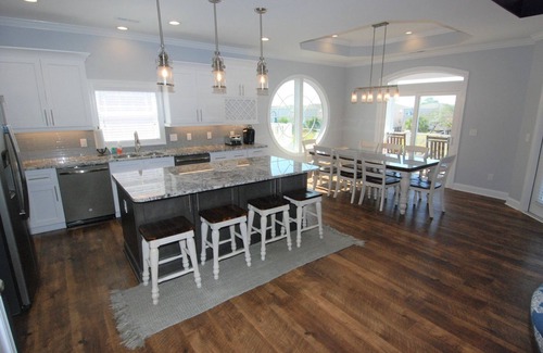 Sunset Beach House | Island Girls & Island Boys - Sunset Properties