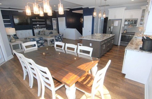 Sunset Beach House | Island Girls & Island Boys - Sunset Properties