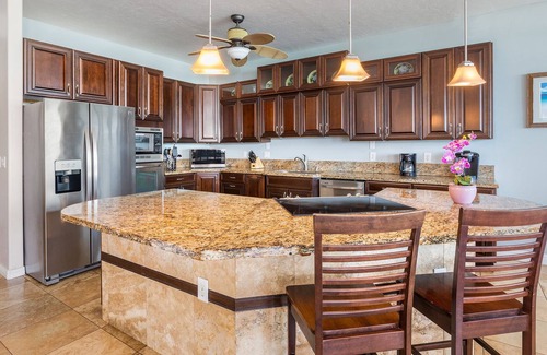 Laie House | Island Hibiscus Hale- Ocean Views, Whale watching, AC