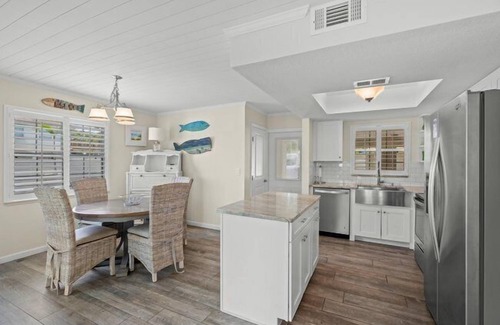 Siesta Key Villa | Island House Beach Resort V40A