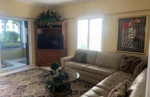 Siesta Key Apartment | Island House Beach Resort 10S