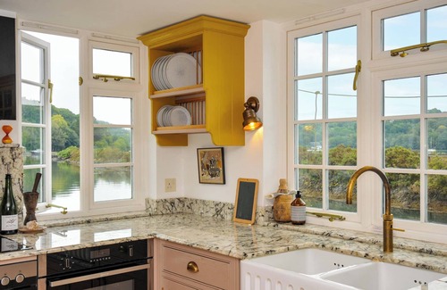 Golant Cottage | Island House