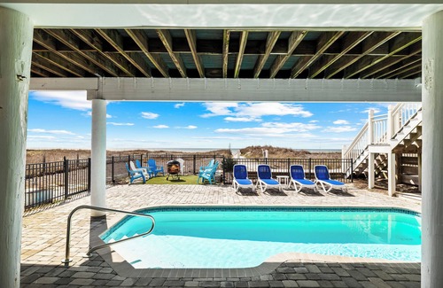 East End House | Island Life: 8BR East End House- Priv. Pool and Hot Tub, Sleeps 26, Beachfront!