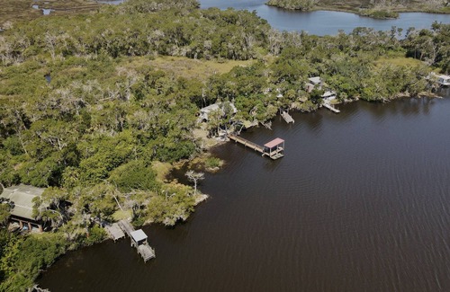 Homosassa House | Island Paradise! Perfect for Scallopers!