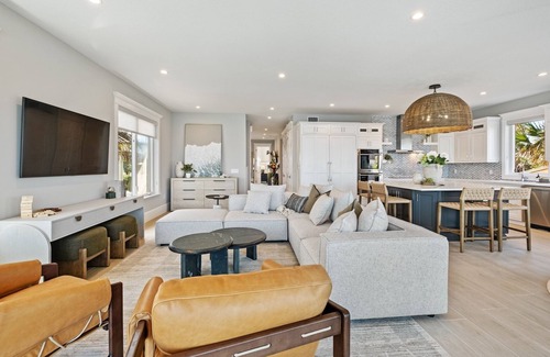 Anna Maria House | Island Retreat! Pool, Spa, Rooftop Views and Covered Outdoor Dining