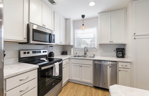 St. Augustine Condo | Island Suite l Walk to Downtown!