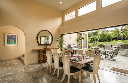 Kula Villa | Island Sunset Villa: Your Maui Escape with Ocean & Stunning Sunsets Views