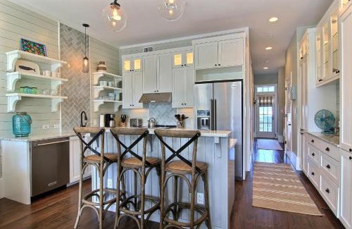 Cinnamon Shore Villa | Island Time TC 4102