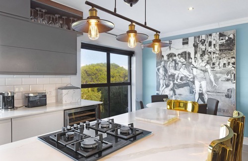 Big Bay House | Island View 28 - Three Bedroom House, Sleeps 6