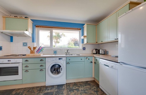 Thurlestone House | Island View - Two Bedroom House, Sleeps 5