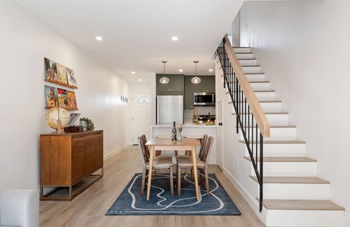 Port Hueneme Condo | Island View - Steps from beach with Pool & hot tub