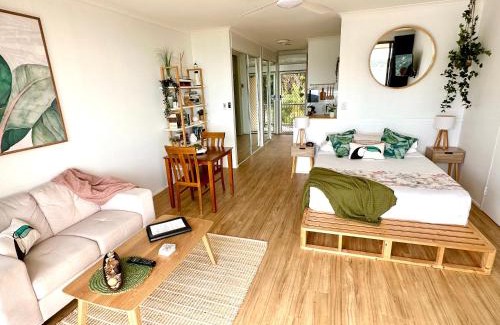 Airlie Beach Apartment | Island Views