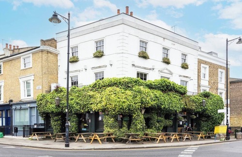 Islington Apartment | Islington Flat - Offord Road