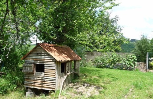 Saint-Antonin Noble Val House | isolated house, heated pool, the quiet of a timber property and meadows