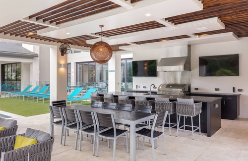 Reunion House | Isole Villa: Private Pool, Basketball Court, Sauna, Game Room, Theater, Gym, Water Park, Near Disney