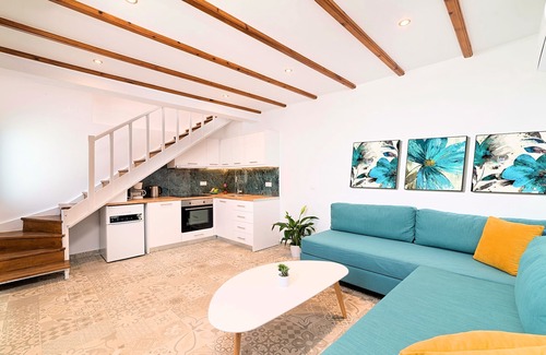 Istron Apartment | Istron Beachview Maisonette