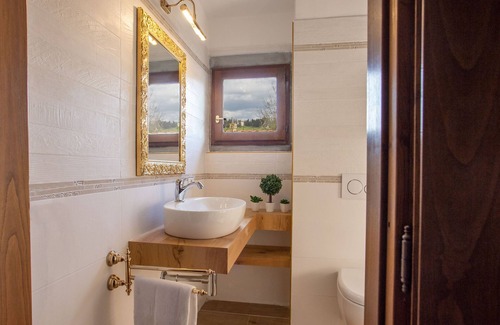 Casellina Apartment | Iris apartment