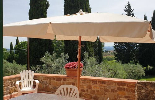 Tavarnelle Val di Pesa Apartment | Ccountry house surrounded by greenery 1 km from Tavarnelle Val di Pesann