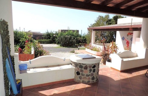 Pianoconte Apartment | Charming 1-bedroom apartment with WiFi, AC in lovely Lipari