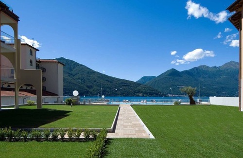Maccagno Apartment | Italian apartment rental with pool