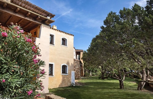 Liscia di Vacca Apartment | Holiday residence Il Giardino degli Oleandri in Porto Cervo
