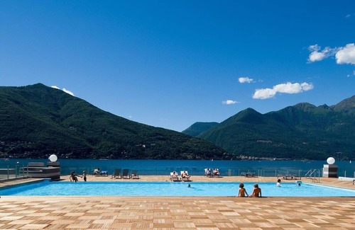 Maccagno Apartment | Apartment rental in Italy with pool